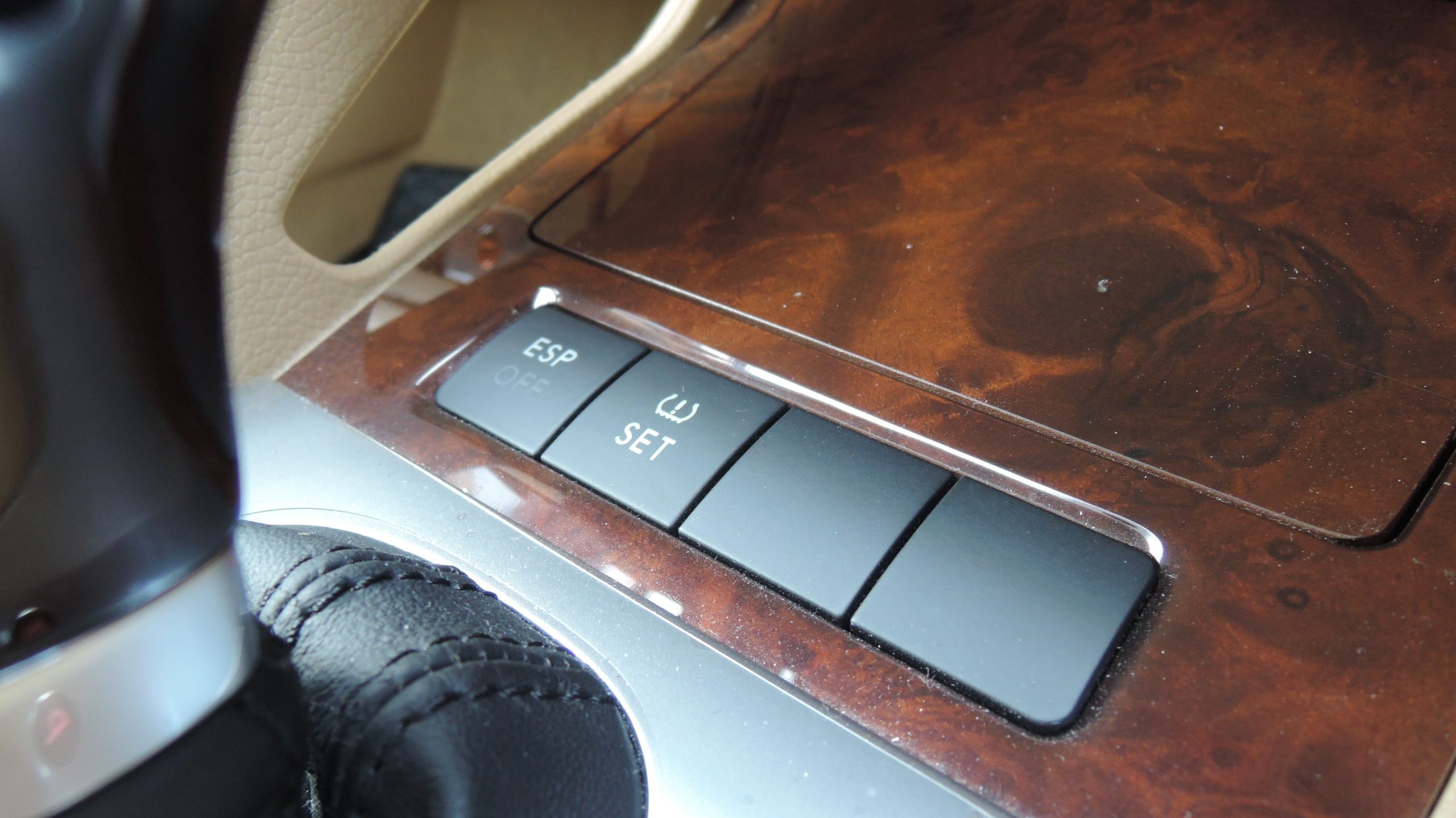 ジェッタのタイヤ交換　～ポテンザからファイアストン、そして、セイバーリング（後編）～