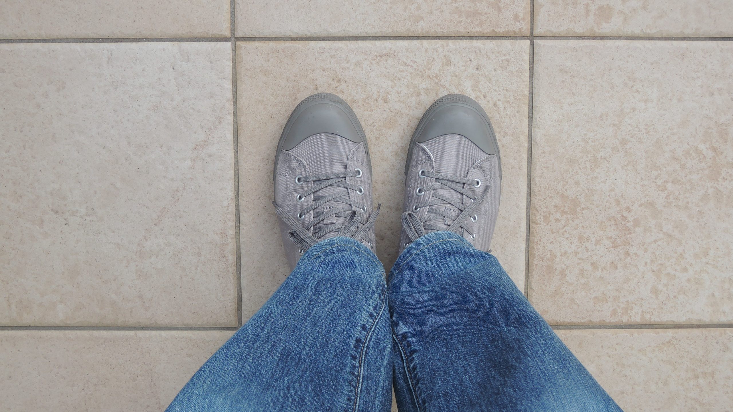 ＭＴ車を運転するときの靴　～無印良品のスニーカーＰＡＲＴ２～